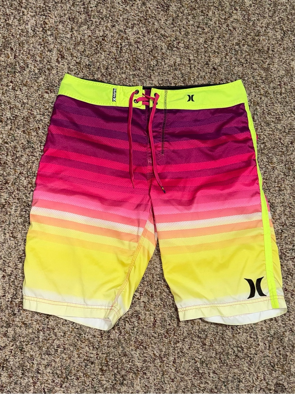 Hurley Men's size 32 board shorts swim trunks Yellow & Pink Gradient Boardshorts